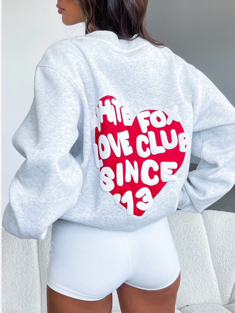 🇺🇸White Fox Light Gray Logo Crewneck Sweatshirt - Picture 2 of 9